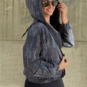 Mono b Waterfall active Hooded Women's Jacket size Large